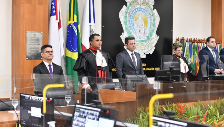 Prefeito de Manaus participa da cerimônia de abertura do Ano Judiciário