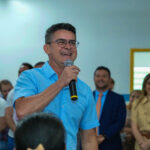David Almeida assina ordem de serviço para nova ciclovia na Ponta Negra