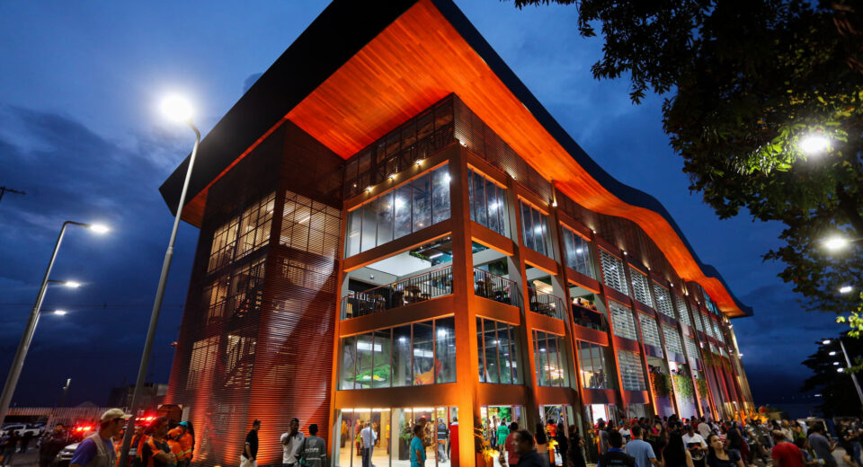 Mirante Lúcia Almeida virou point turístico em Manaus