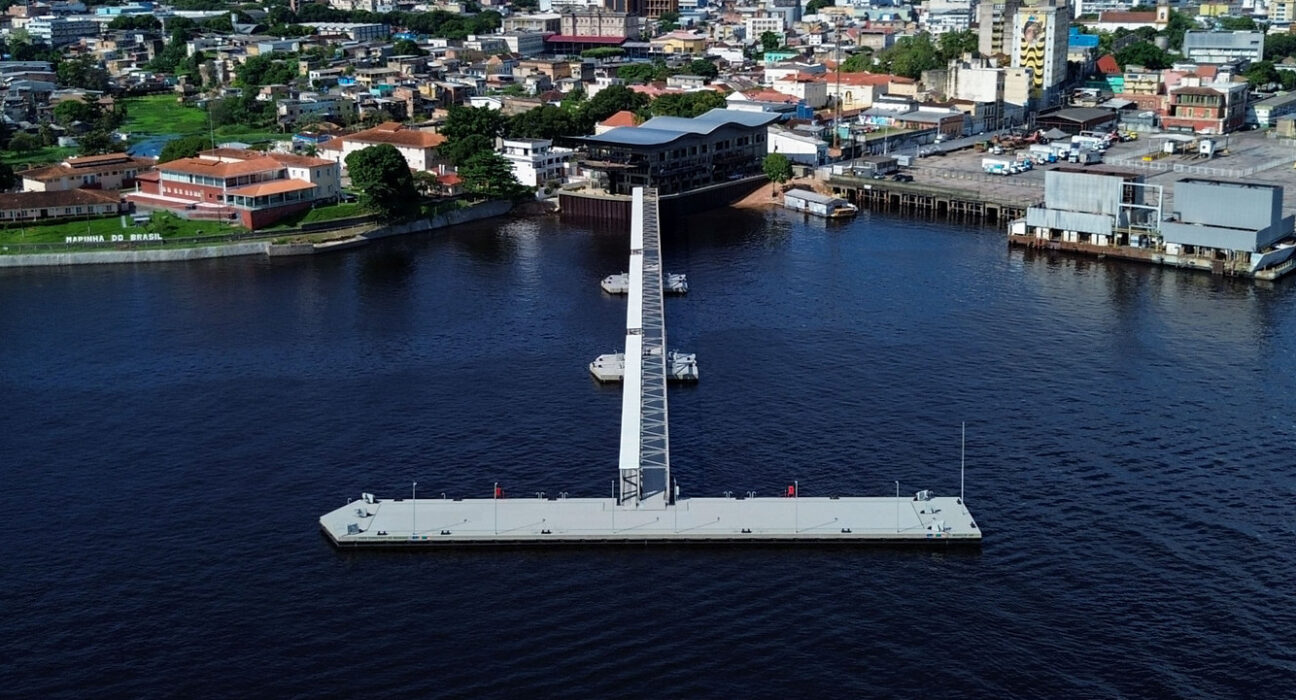 Píer Turístico Manaus 355 no Mirante Lúcia Almeida