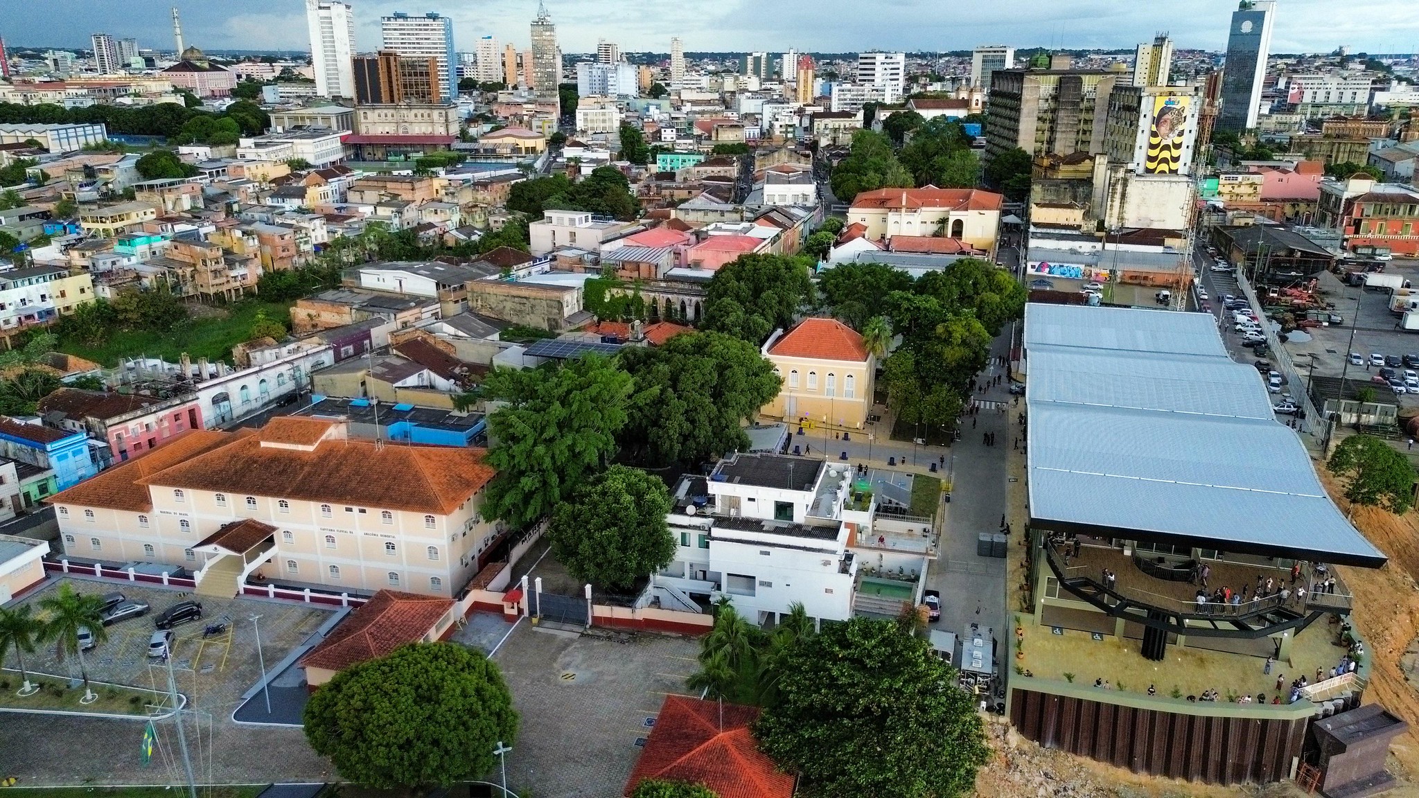 Mirante Lúcia Almeida está localizado na Ilha de São Vicente