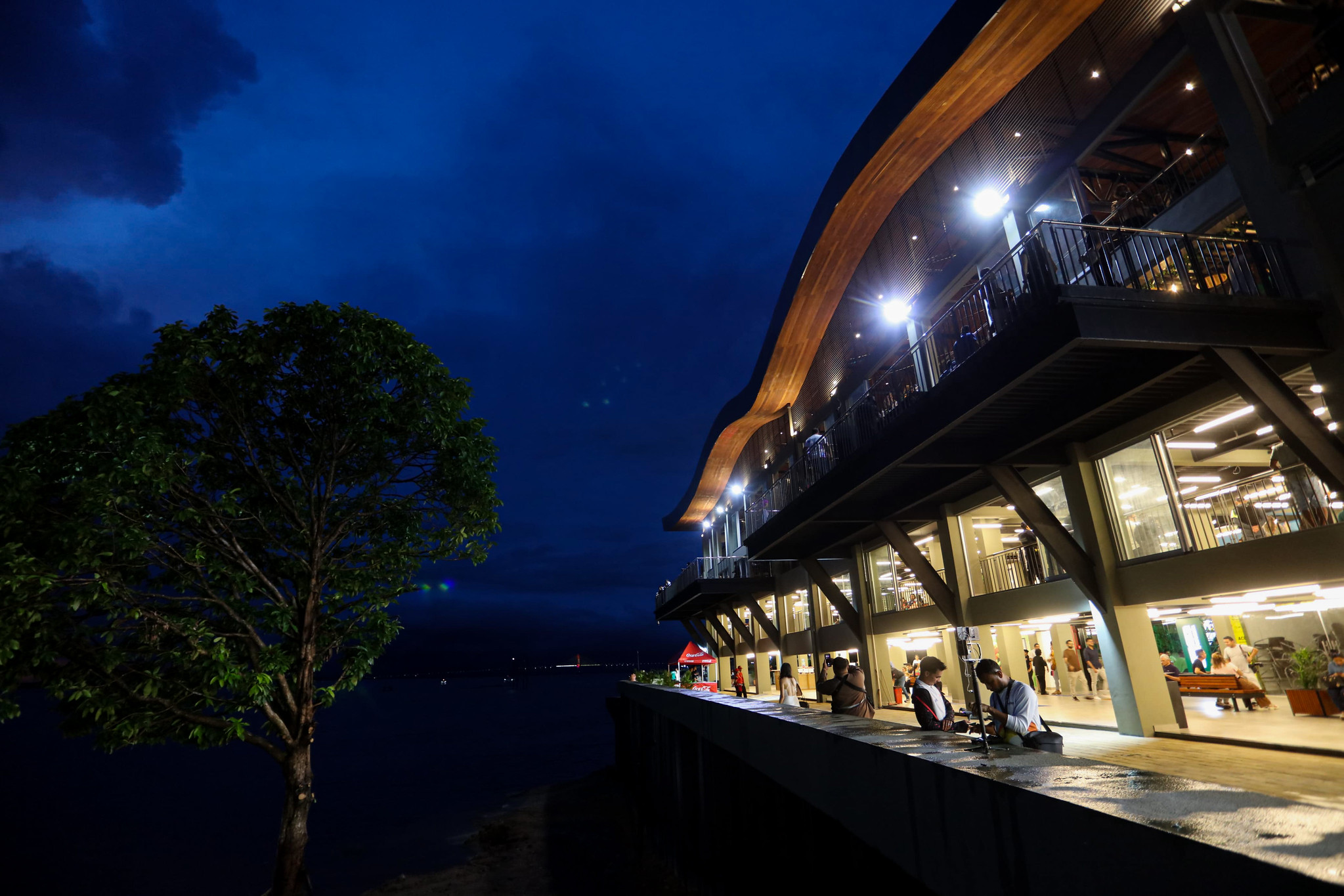 Mirante Lúcia Almeida às margens do rio Negro