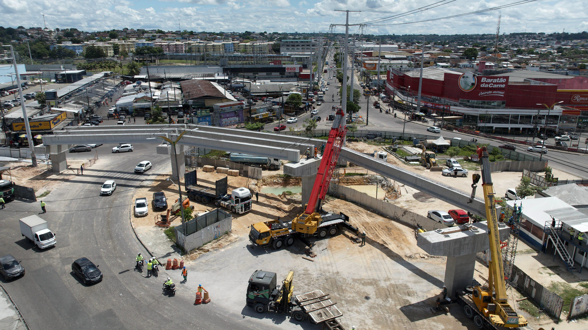 A nossa gestão foi marcada pelas grandes obras de infraestrutura que buscaram melhorar o dia a dia da população