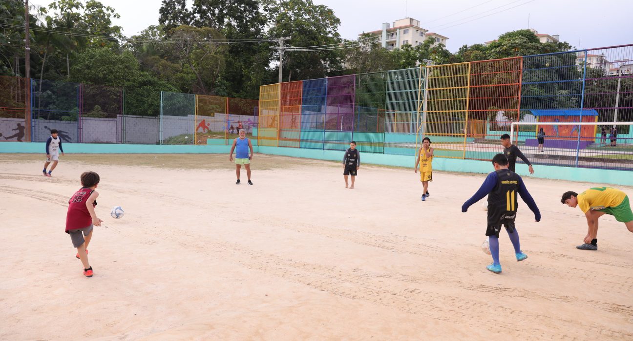 A Prefeitura de Manaus entregou, ao longo de 2025, 14 complexos esportivos e espaços de lazer em diferentes bairros da capital amazonense.