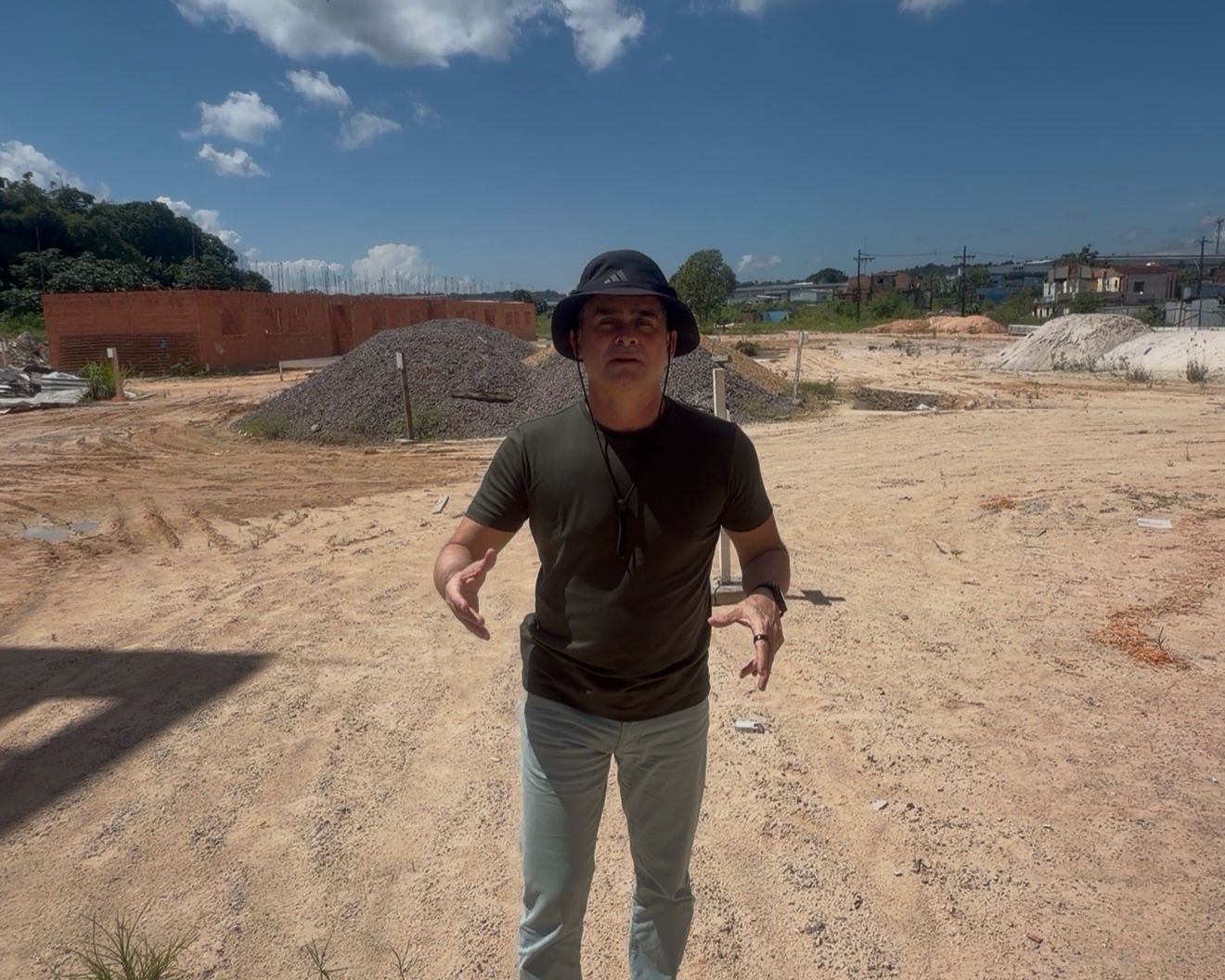 David Almeida Vistoria Obra na Sharp